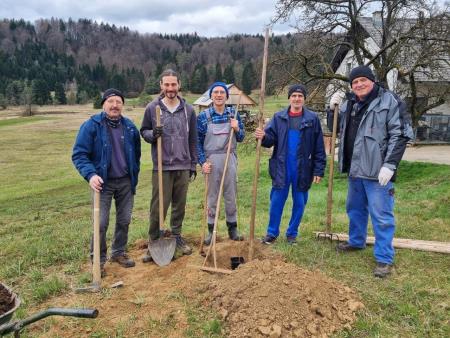 7 Zasaditev lipe v Mali Loki.